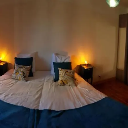 Le De La Vieille Eglise De Σπίτι διακοπών Coussergues