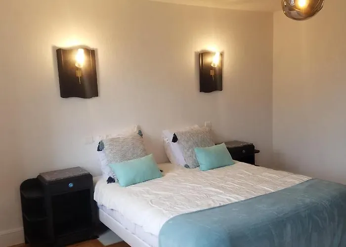 Le De La Vieille Eglise De Coussergues